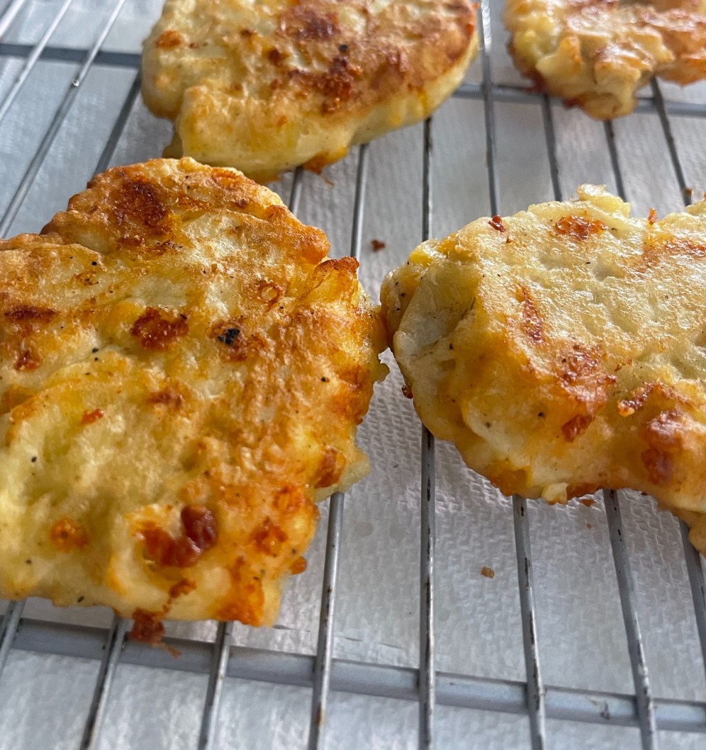 Leftover Mashed Potato&nbsp;Cakes